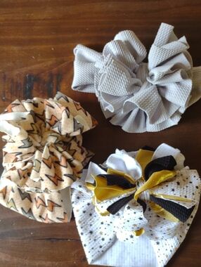 Kids Hair Bow Trio in Gray, Peach & Yellow – Stylish Set